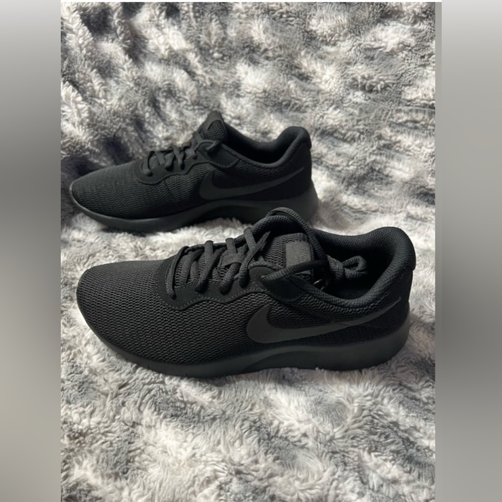 Nike Kids Black Sneakers